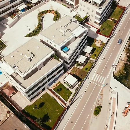 Unique Luxury Designers זאדאר