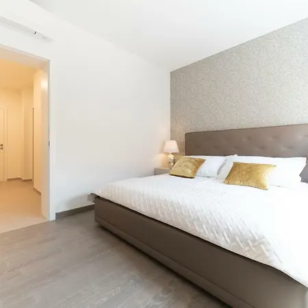 דירה Unique Luxury Designers