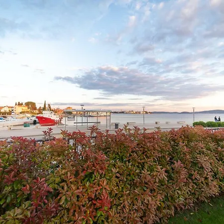 Unique Luxury Designers דירה *