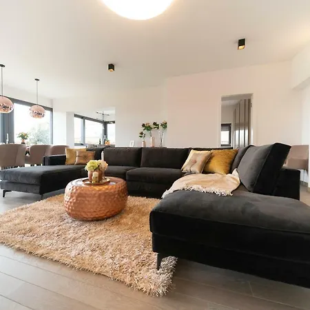 Unique Luxury Designers Apartament *