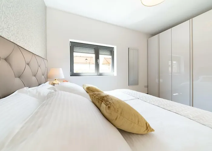 Unique Luxury Designers * Задар