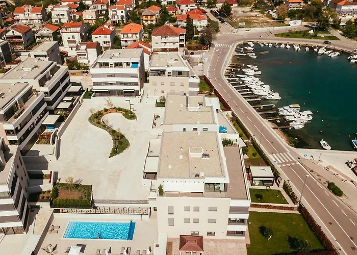 Unique Luxury Designers *