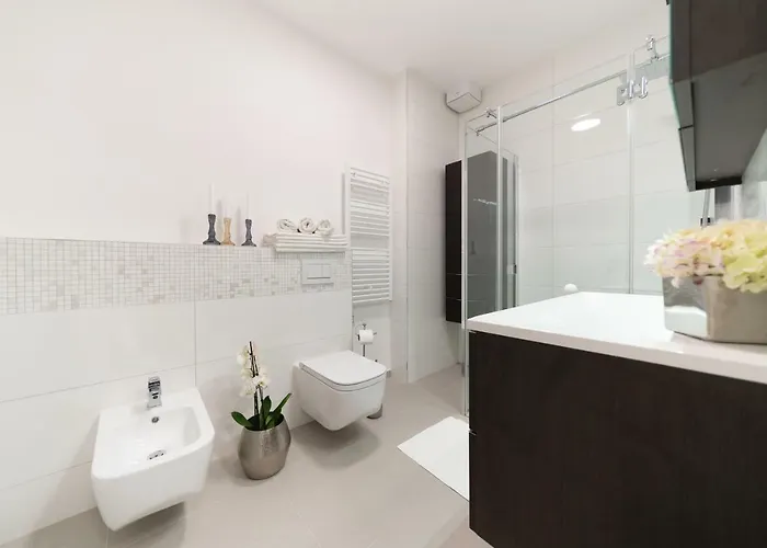 Unique Luxury Designers *