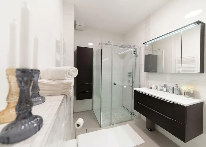 Unique Luxury Designers *