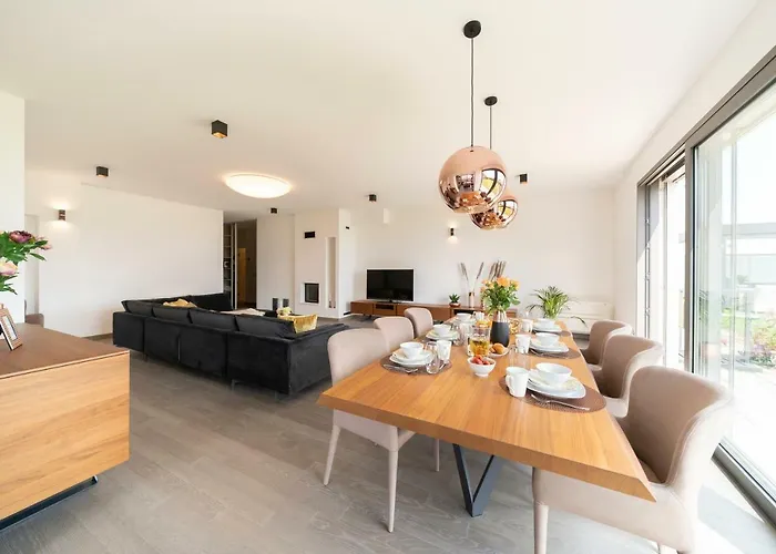 Unique Luxury Designers * Zara